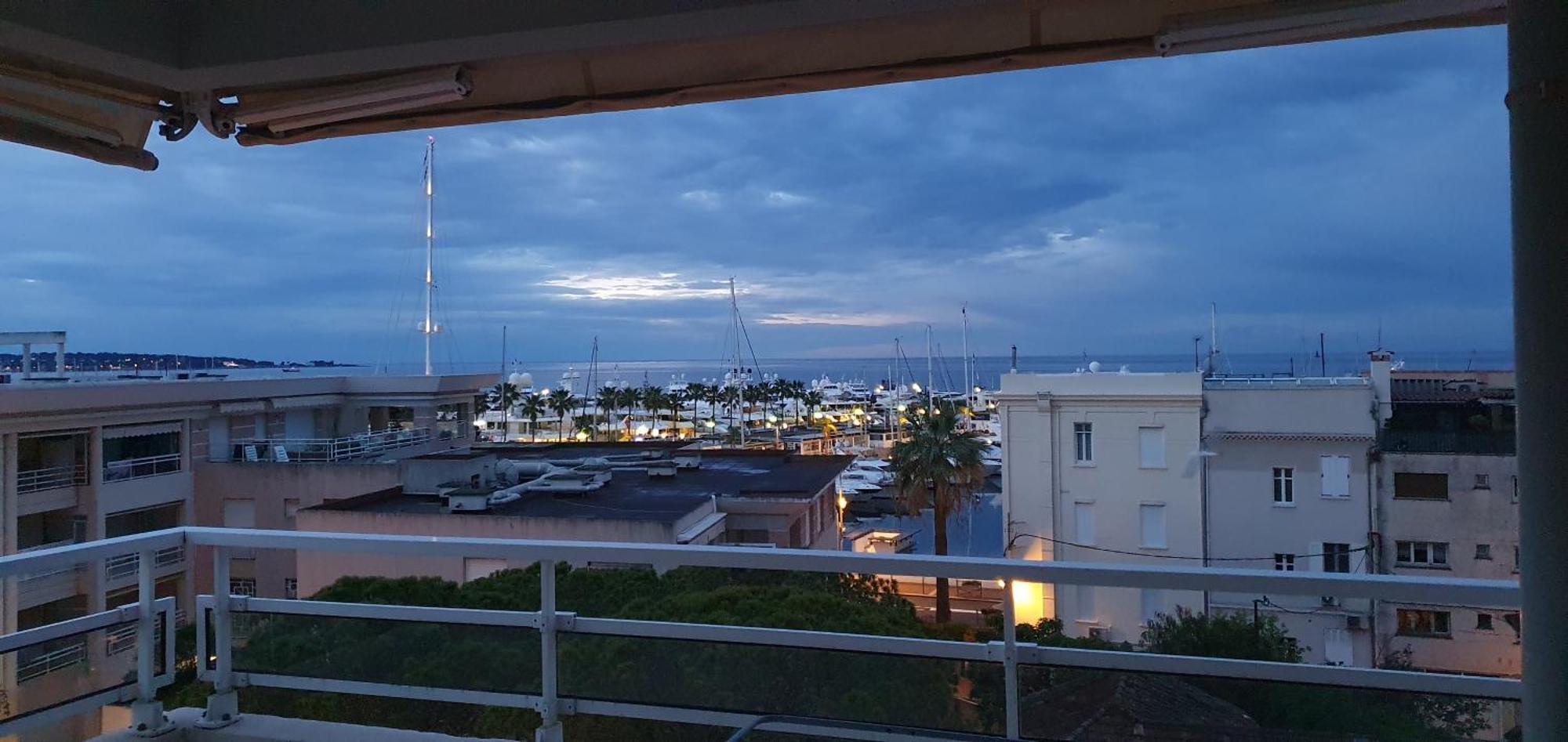Standing Vue Mer Entre Cannes Et Antibes Golfe-Juan Eksteriør billede